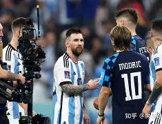 关于北京首钢内部会议纪要流出:赛后更衣室发声;英超使命明确;阵容厚度经受考验的信息-开云娱乐平台